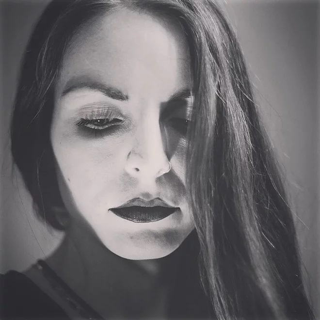 Nina Vee