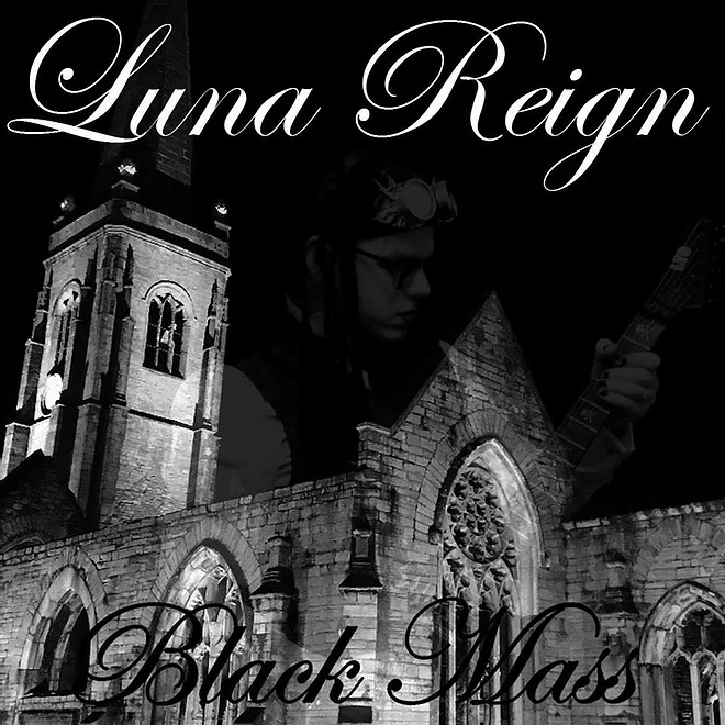 Luna Reign